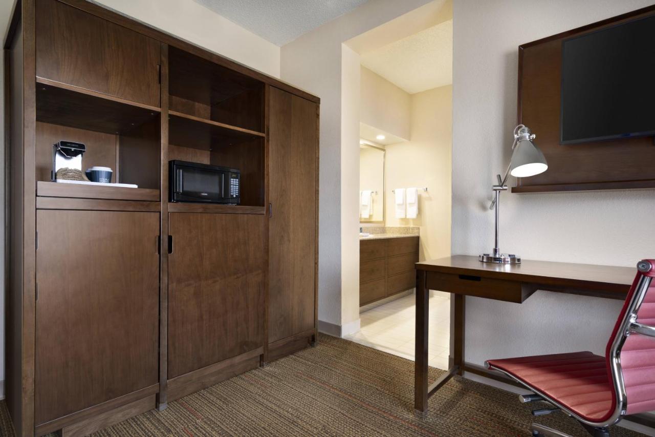 โฟร์ พอยต์ บาย เชอราตัน ราเลจ์ นอร์ท Hotel ราลลี ภายนอก รูปภาพ